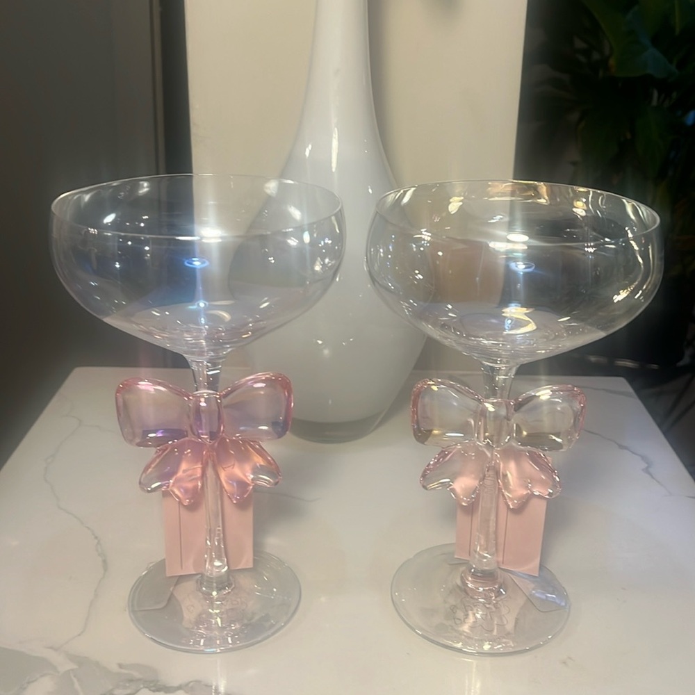 Petal & Pearl Pink Bow Coupe Martini Glass Set of 2 NEW